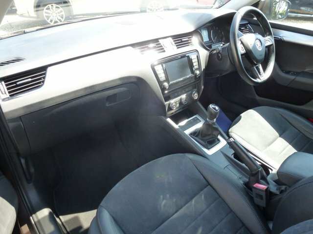 Skoda Octavia 1.4 Tsi Se L Brown #3