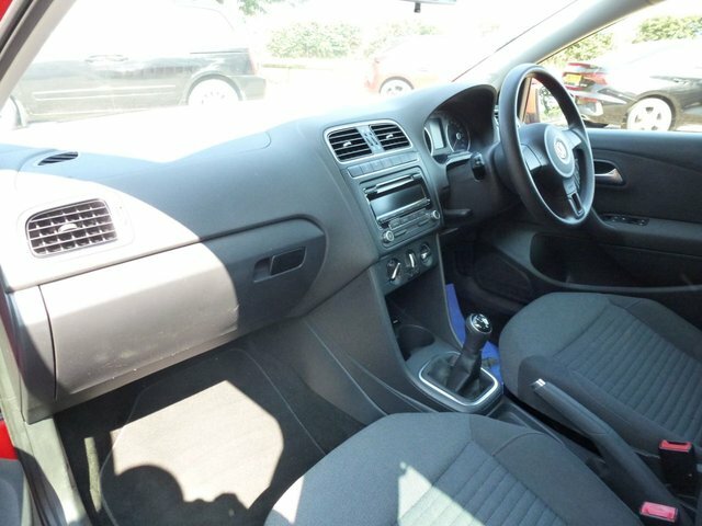 Volkswagen Polo 1.2 Match Edition Hatchback AO14XXD Red #3