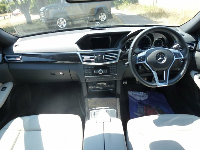 Mercedes-Benz E Class 3.0 E350 Cdi V6 Black #4