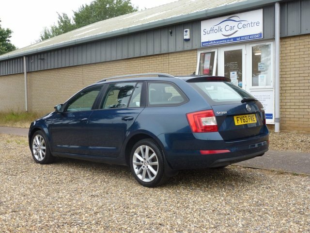 Skoda Octavia 1.6 Tdi Elegance Estate Blue #5