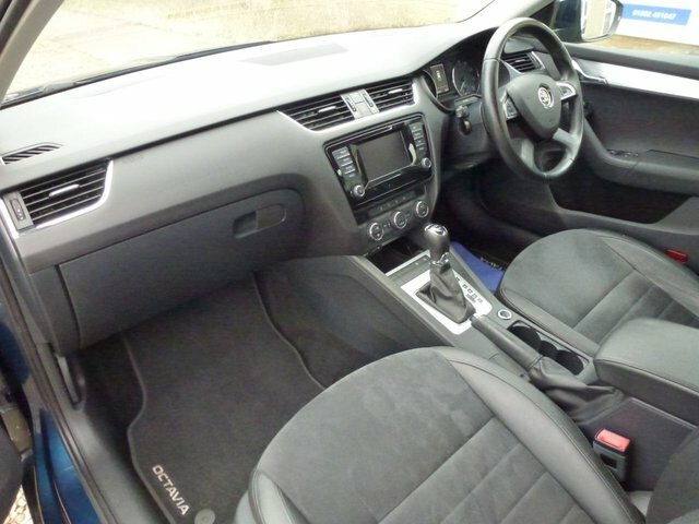Skoda Octavia 1.6 Tdi Elegance Estate Blue #3