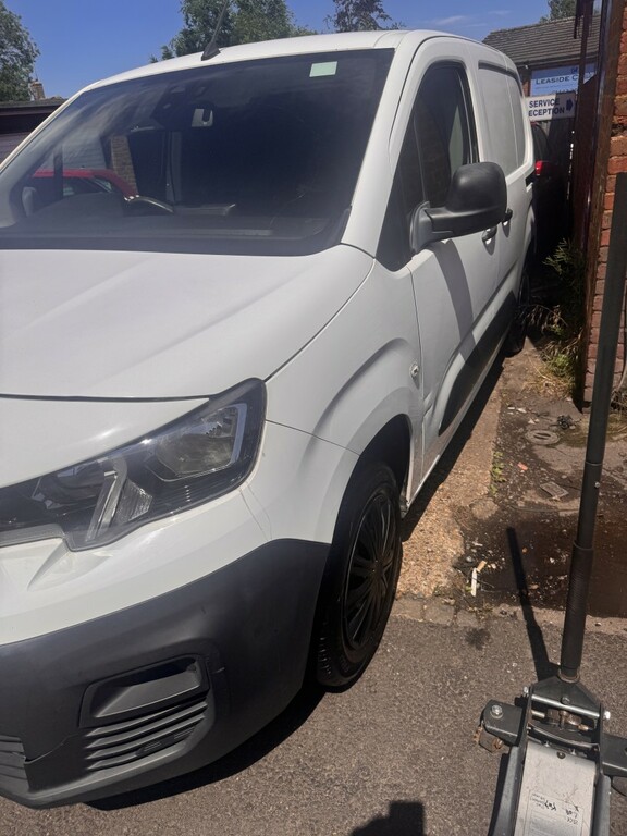 Peugeot Partner 1.6 Bluehdi 650 S White #4