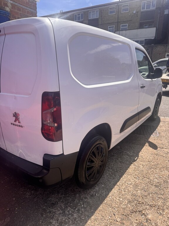 Peugeot Partner 1.6 Bluehdi 650 S White #3