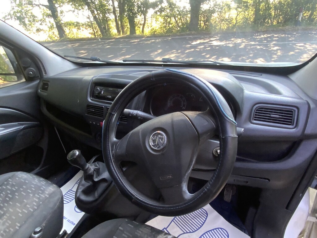 Vauxhall Combo 1.3L Null White #12