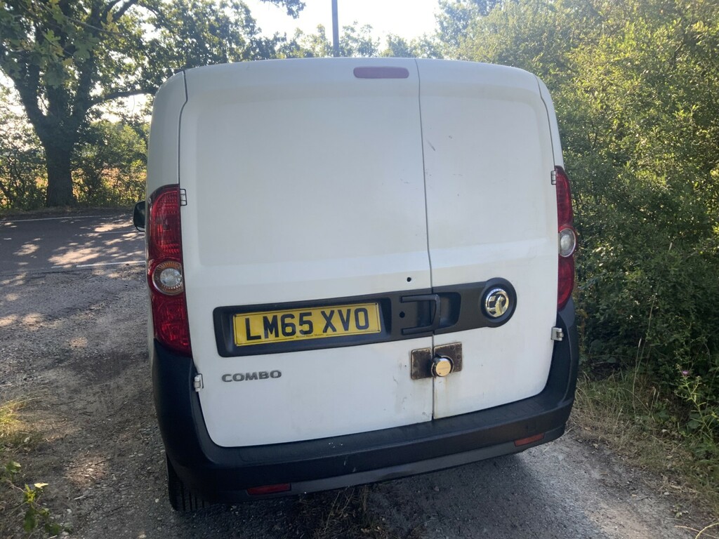 Vauxhall Combo 1.3L Null White #19
