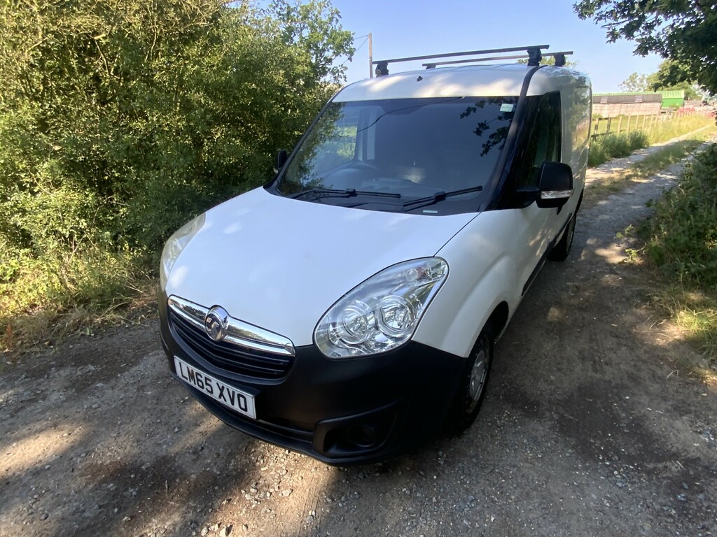 Vauxhall Combo 1.3L Null White #24