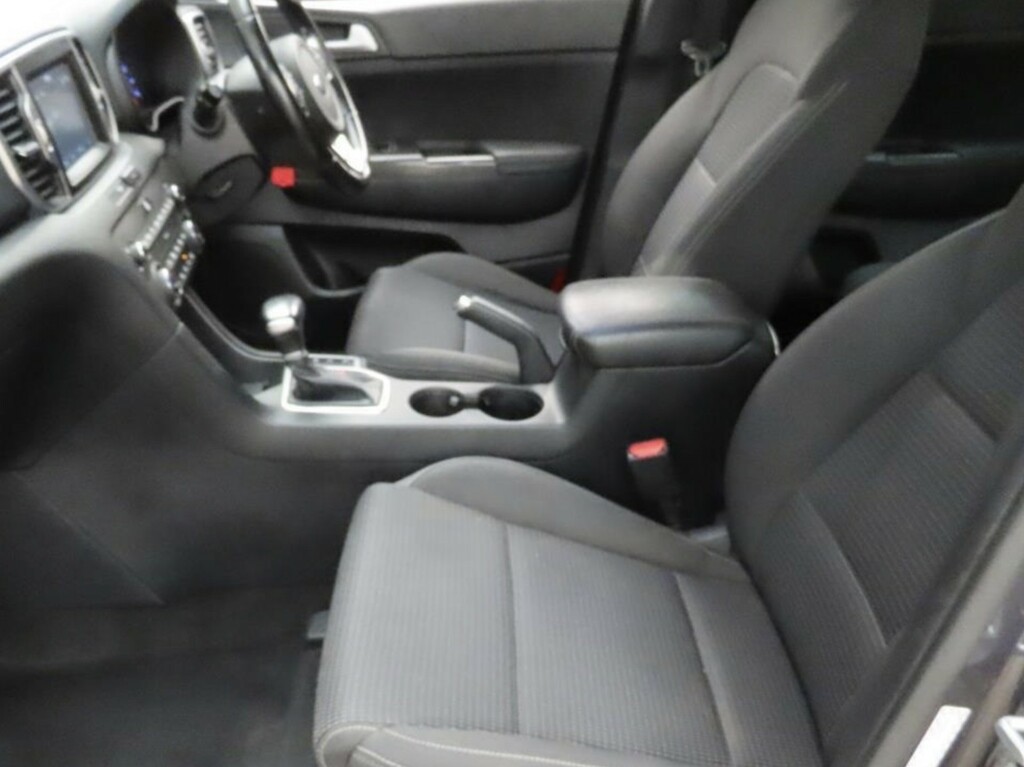 Kia Sportage 1.7 Crdi 2 2017 Silver #2