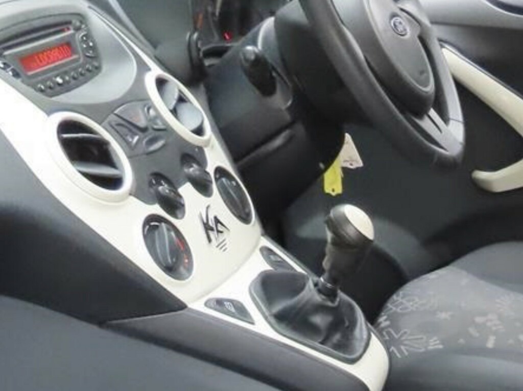 Ford KA 1.2 Edge White #2