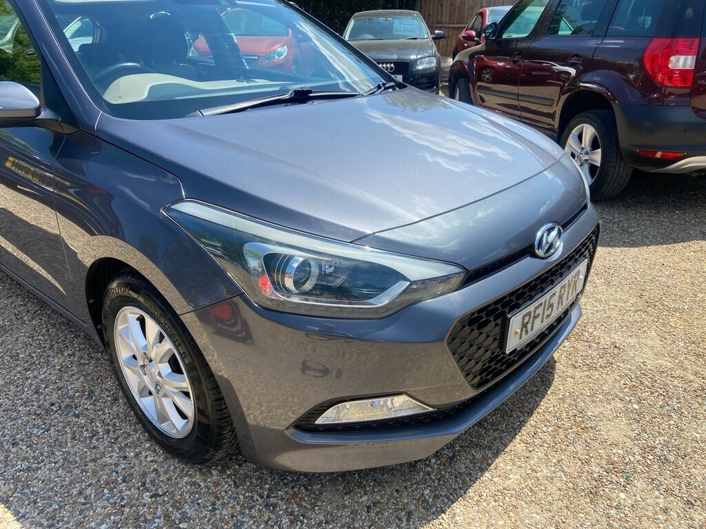 Hyundai I20 1.2 Blue Drive Se Hatchback Euro Red #27