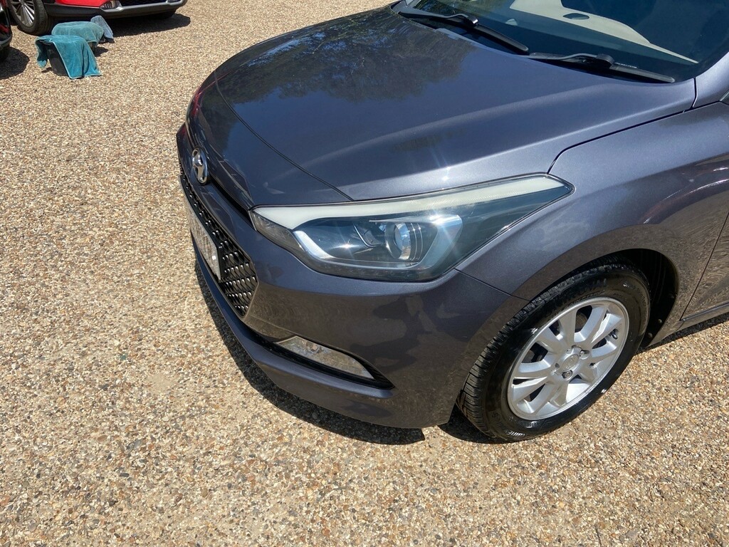 Hyundai I20 1.2 Blue Drive Se Hatchback Euro Red #29