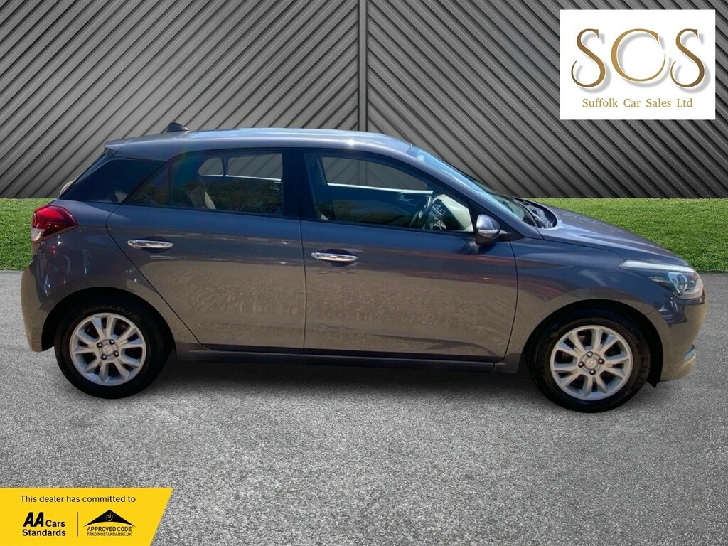 Hyundai I20 1.2 Blue Drive Se Hatchback Euro Red #8