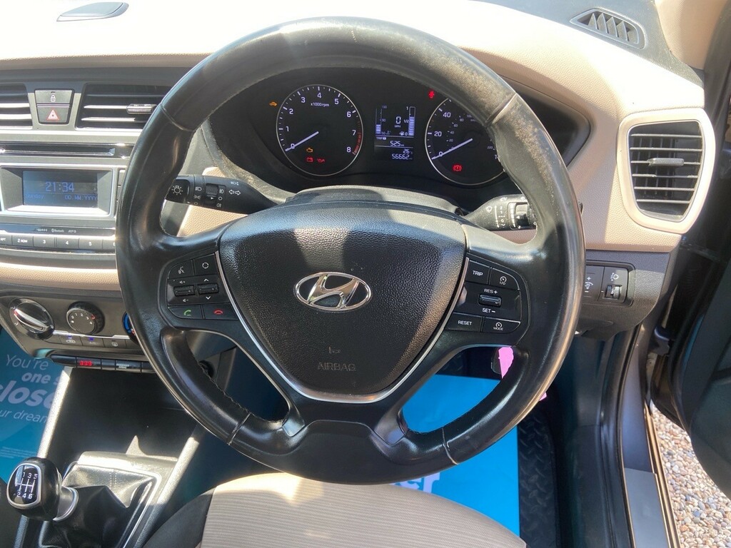 Hyundai I20 1.2 Blue Drive Se Hatchback Euro Red #18