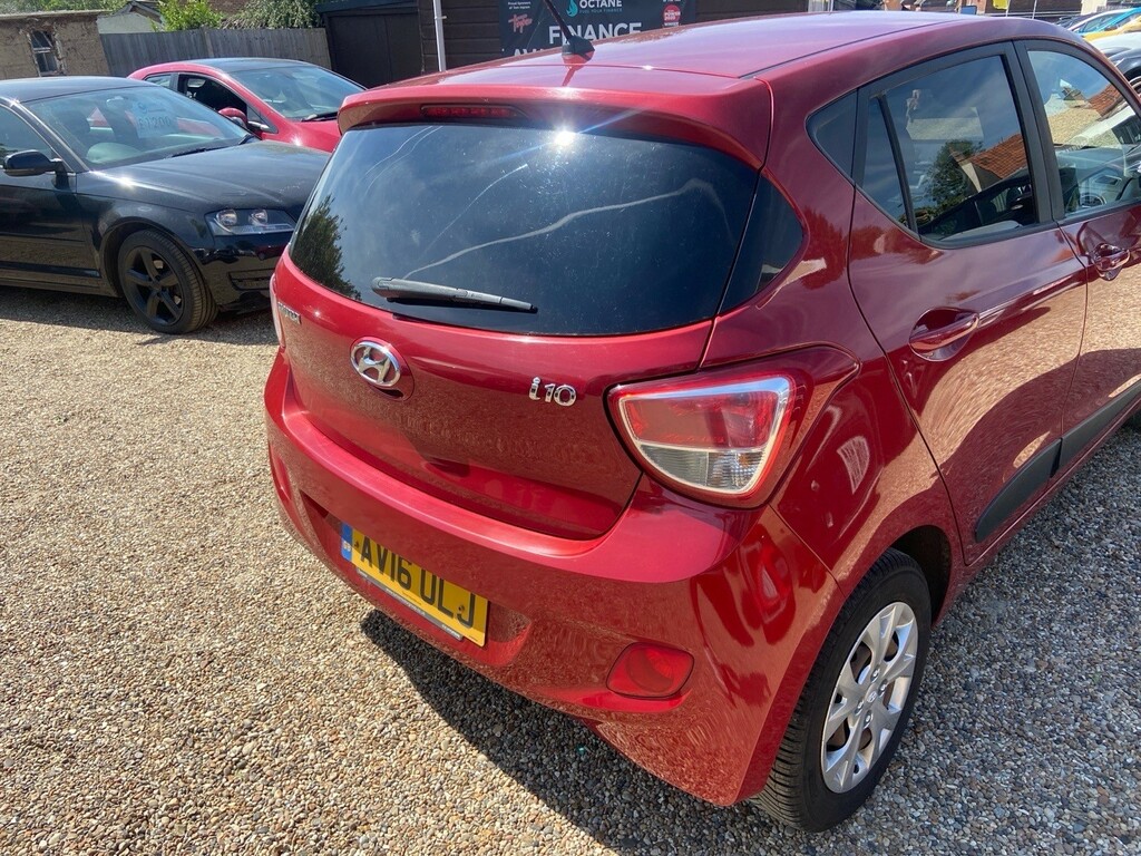 Hyundai I10 1.2 Premium Hatchback Euro 5 87 White #34