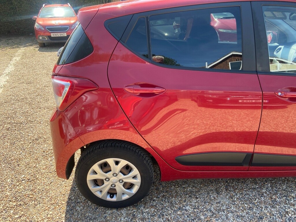 Hyundai I10 1.2 Premium Hatchback Euro 5 87 White #35