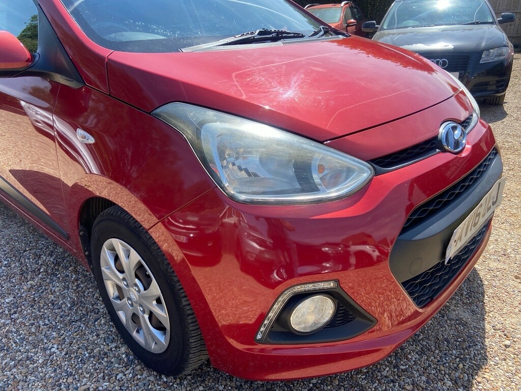 Hyundai I10 1.2 Premium Hatchback Euro 5 87 White #27