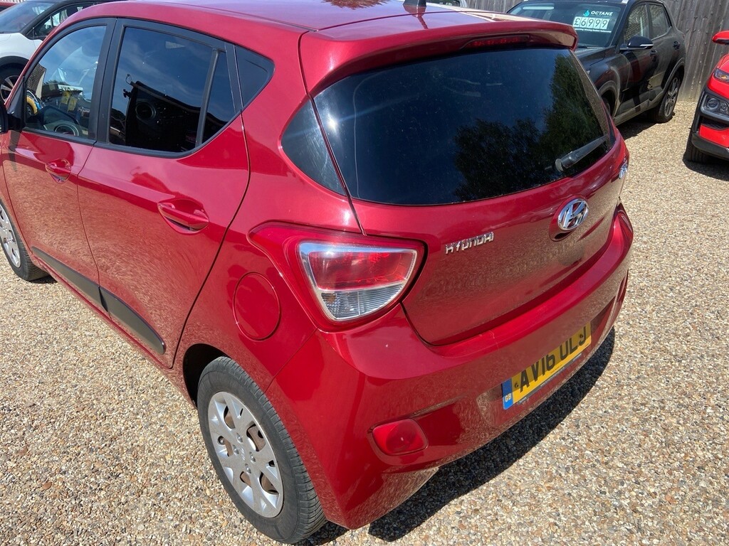 Hyundai I10 1.2 Premium Hatchback Euro 5 87 White #33