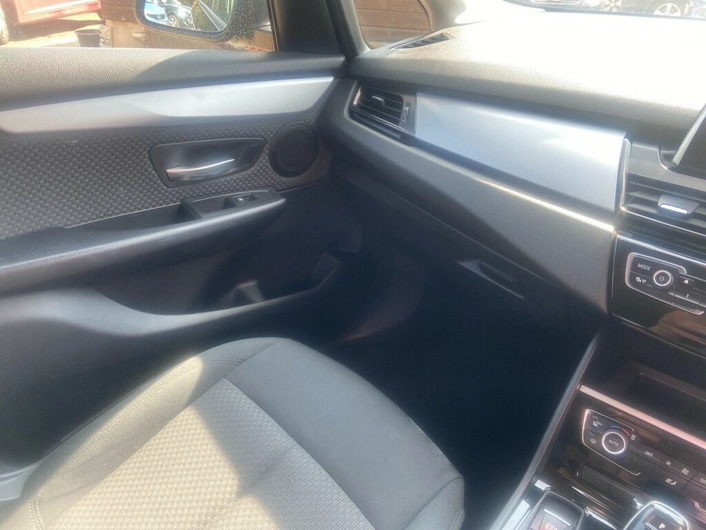 BMW 2 Series Active Tourer Luxury Silver #19