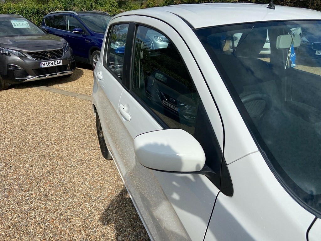 Suzuki Celerio 1.0 Sz2 Hatchback Euro 6 68 Ps White #42