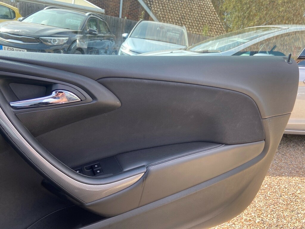 Vauxhall Cascada 2014 1.4T Se Euro 5 Ss White #31