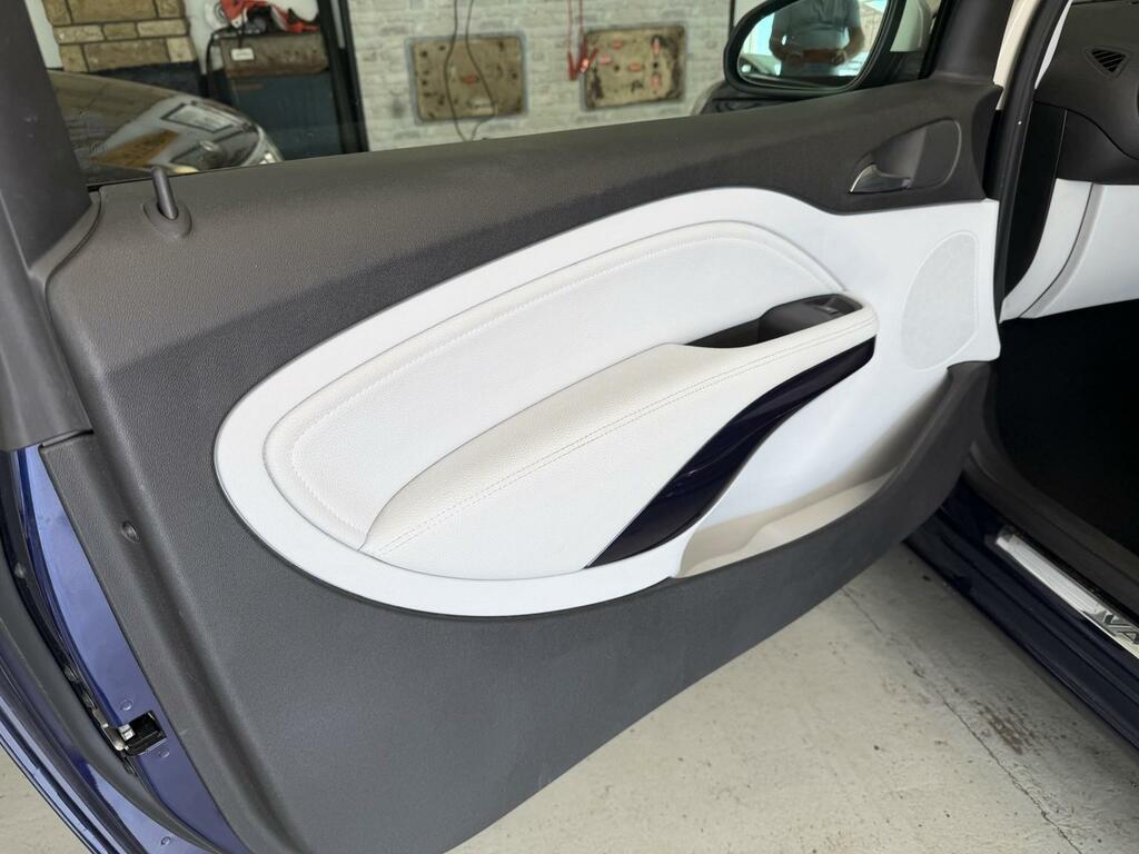Vauxhall Adam Hatchback White #7