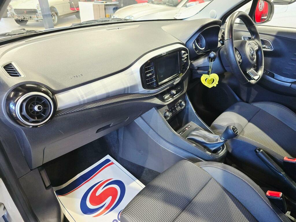 MG MG3 1.5 Vti-tech Excite Hatchback Eu White #3