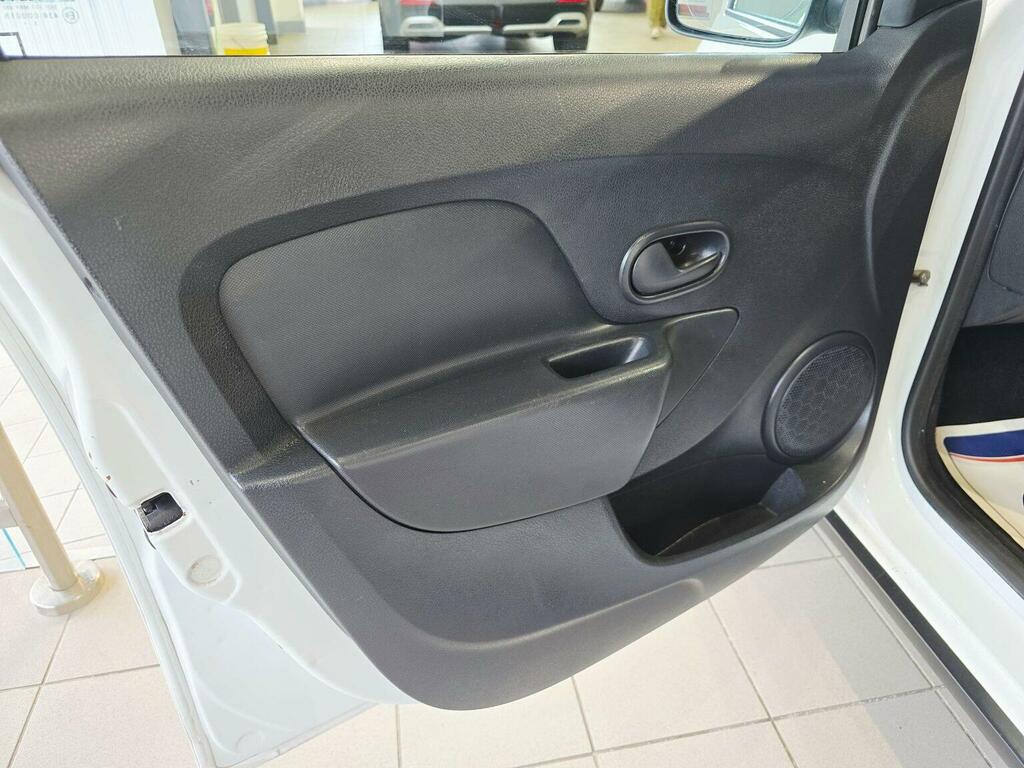 Dacia Sandero Stepway Dacia Sandero Stepway Ambiance Red #13