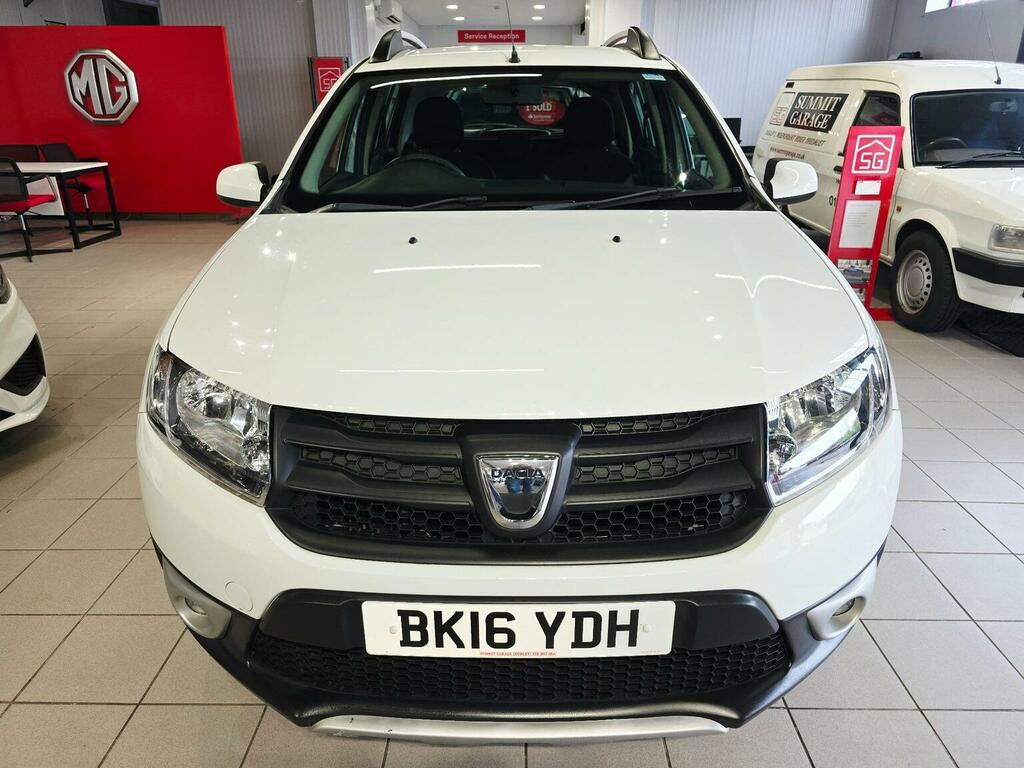 Dacia Sandero Stepway Dacia Sandero Stepway Ambiance Red #57