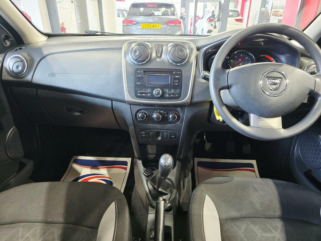 Dacia Sandero Stepway Dacia Sandero Stepway Ambiance Red #17