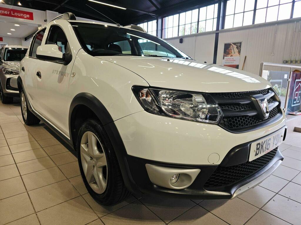 Dacia Sandero Stepway Dacia Sandero Stepway Ambiance Red #53