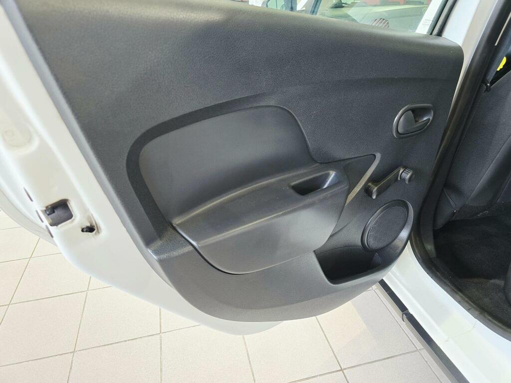 Dacia Sandero Stepway Dacia Sandero Stepway Ambiance Red #18