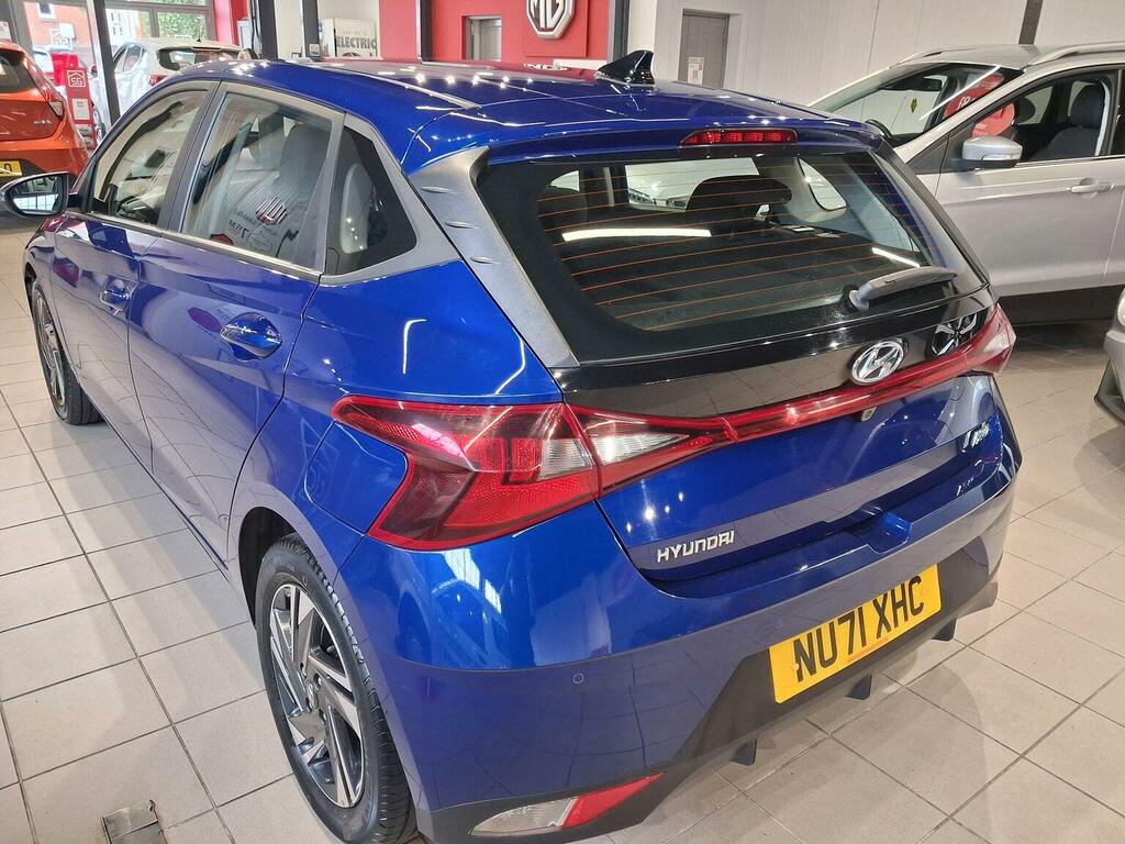 Hyundai I20 Premium White #23