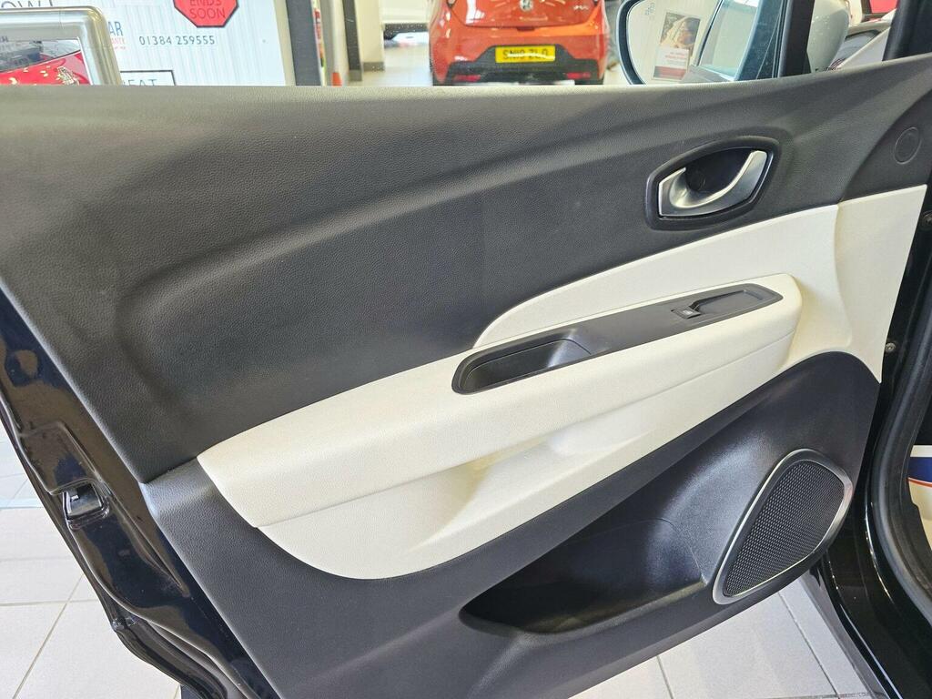 Renault Captur Renault Captur 1.5 Dci Energy Gt Line Black #42