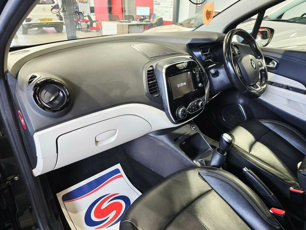 Renault Captur Renault Captur 1.5 Dci Energy Gt Line Black #24