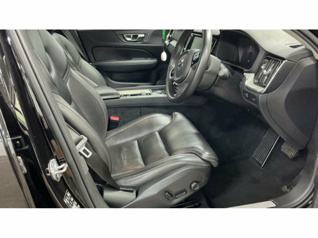 Volvo V60 D4 Inscription Pro U735 Ulez Black