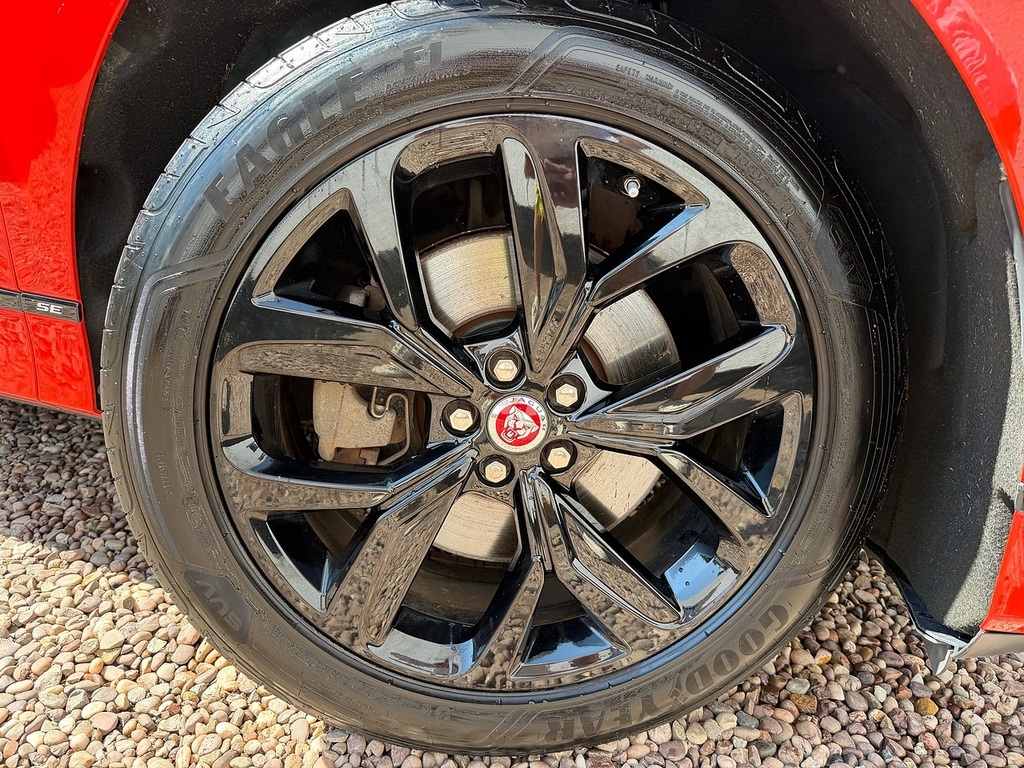 Jaguar I-Pace 400 Se U737 Ulez AE19NUB Red #4