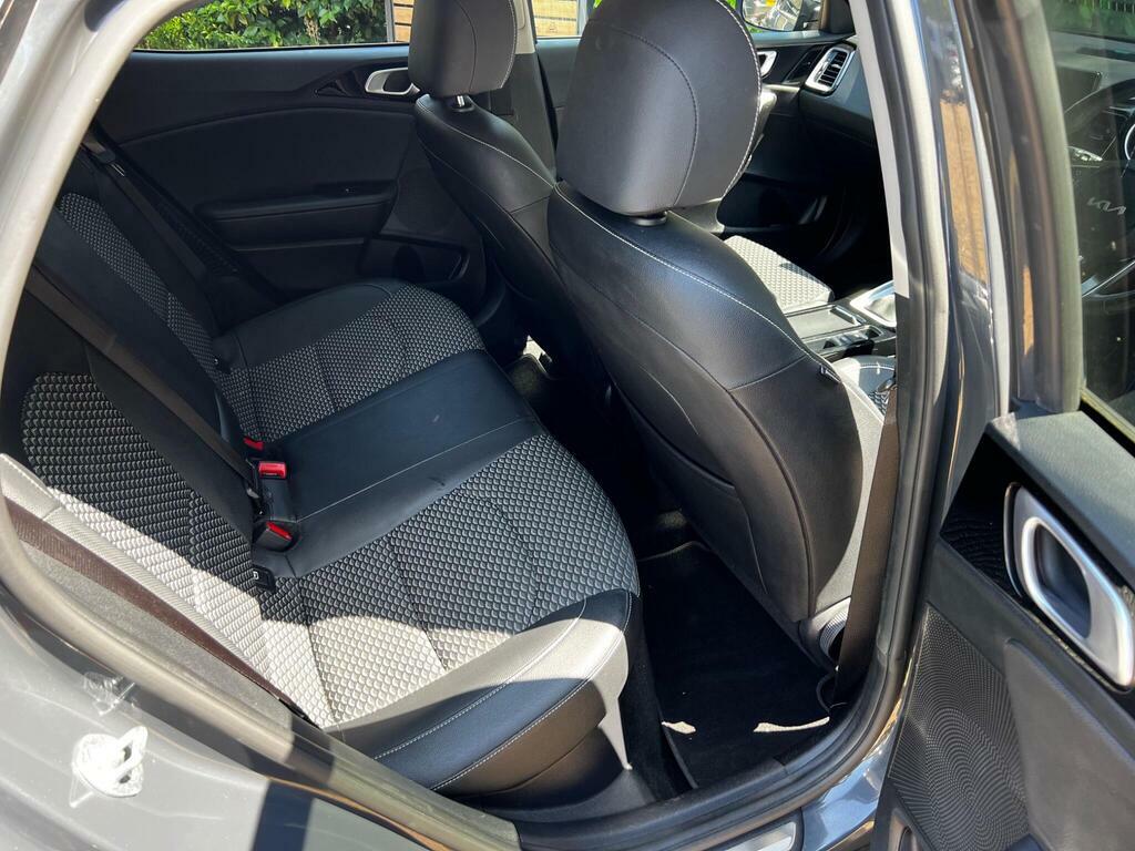 Kia Xceed 2 Red #18