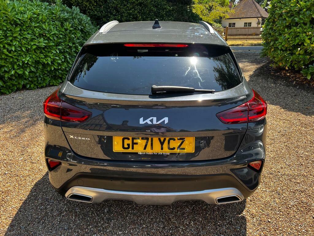 Kia Xceed 2 Red #20