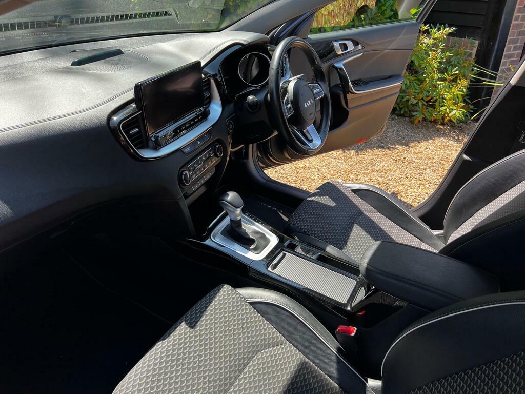 Kia Xceed 2 Red #14