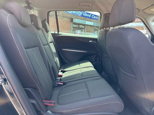 Vauxhall Zafira Tourer 1.4T Sri Nav White #16