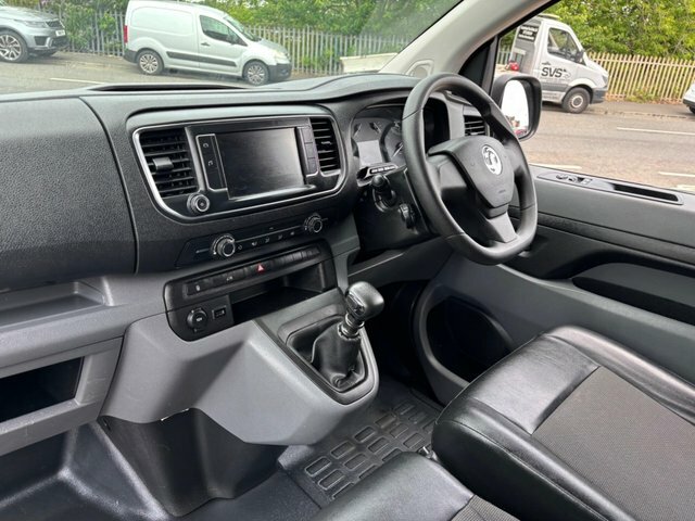 Vauxhall Vivaro 1.5 Turbo D 2700 Sportive L1 H1 Euro 6 Ss White #17