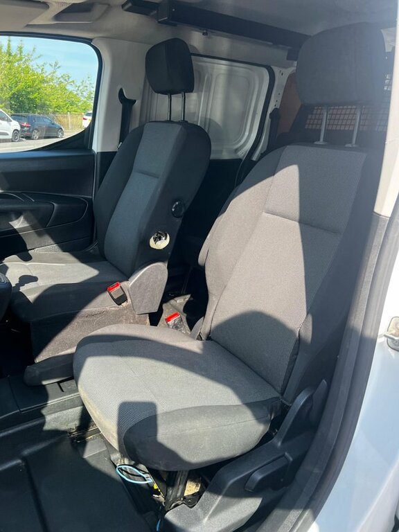 Peugeot Partner Bluehdi 1000 Professional Premium Swb A C Euro 6 Black #26
