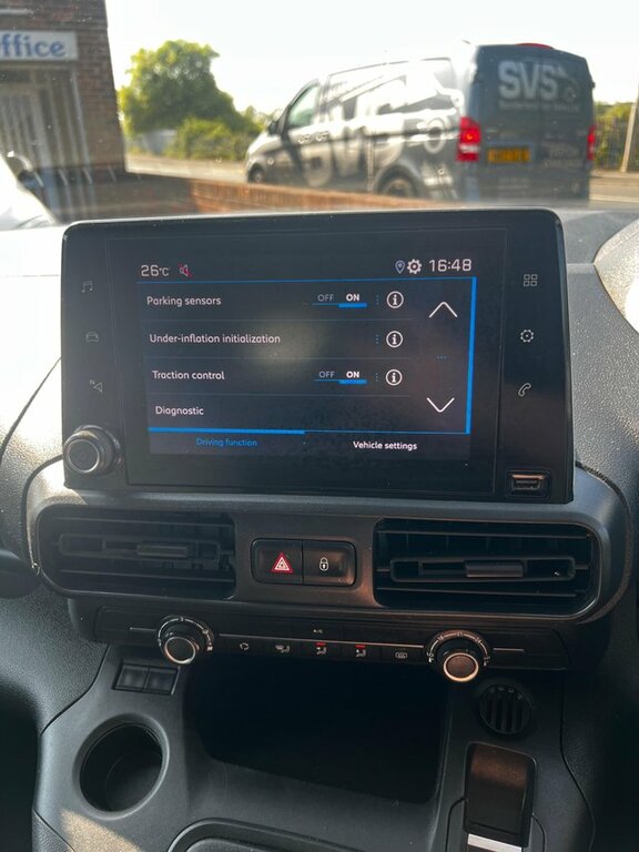 Peugeot Partner Bluehdi 1000 Professional Premium Swb A C Euro 6 Black #22