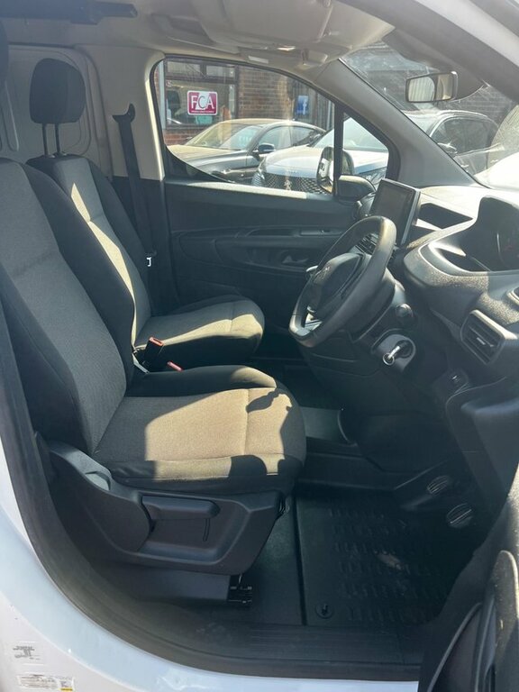 Peugeot Partner Bluehdi 1000 Professional Premium Swb A C Euro 6 Black #12