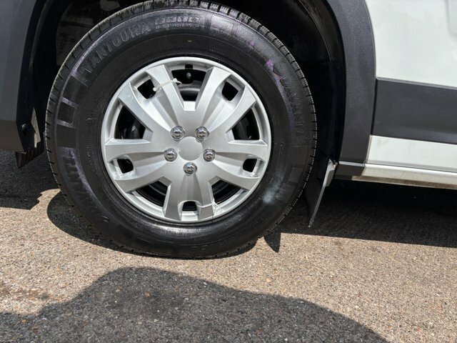 Maxus Deliver 9 D20 Fwd L3 H2 White #6