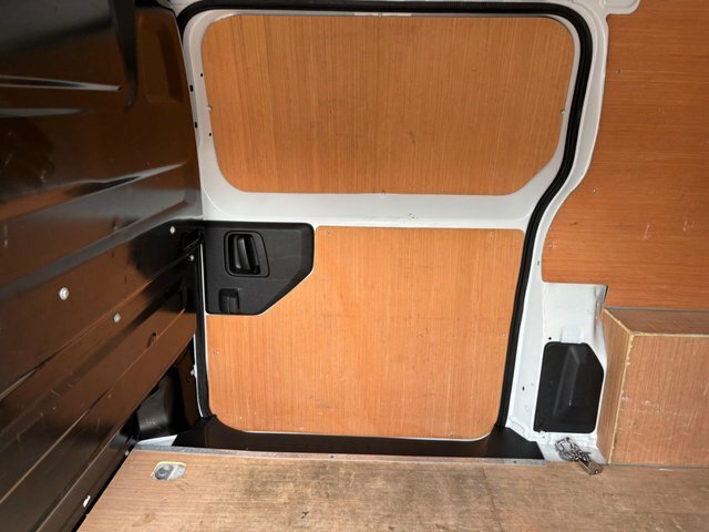 Vauxhall Vivaro 2700 1.5D 120Ps Pro H1 Van White #16