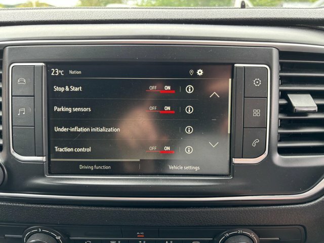 Vauxhall Vivaro 2700 1.5D 120Ps Pro H1 Van White #22