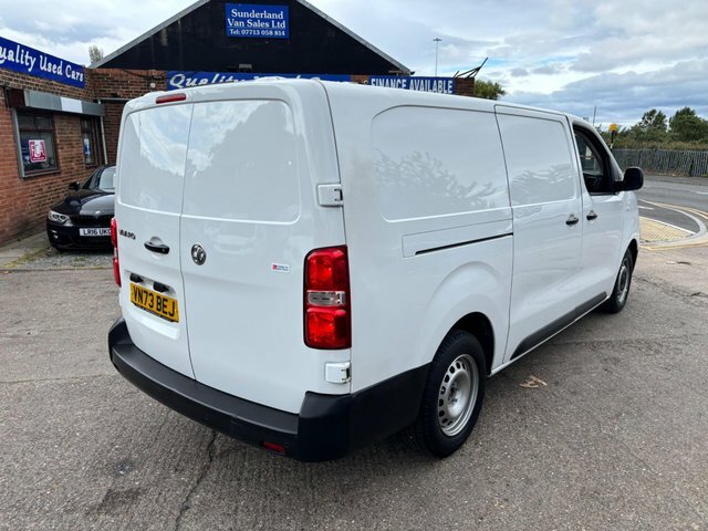 Vauxhall Vivaro 2700 1.5D 120Ps Pro H1 Van White #11
