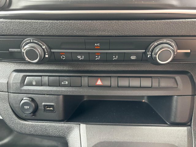 Vauxhall Vivaro 2700 1.5D 120Ps Pro H1 Van White #21
