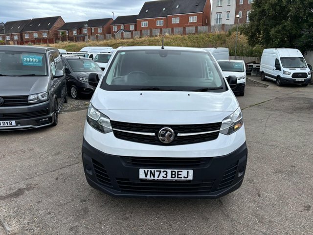 Vauxhall Vivaro Turbo D 2900 Prime White #2