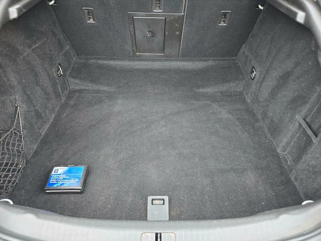 Vauxhall Insignia Hatchback Black #39
